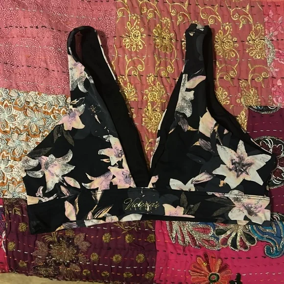 NWOT Victorias Secret Bralette XL - Picture 4 of 7